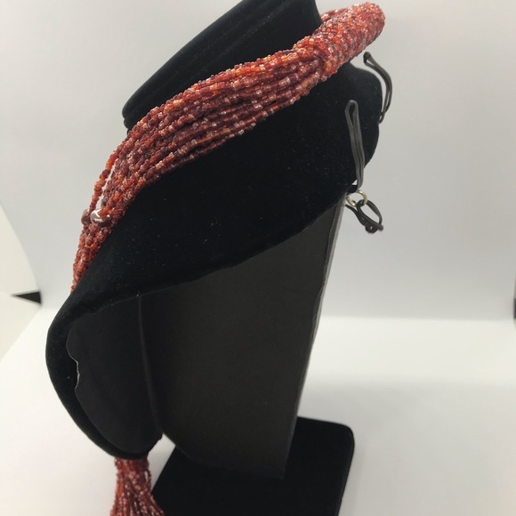 Red Beaded Lariat Artisan Necklace - Picture 3 of 4